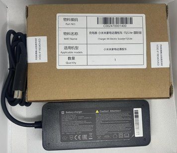 Зарядний пристрій для Xiaomi Mi Electric Scooter M365,1S,Lite,Pro,PRO 2,42v Сервісний Оригінал (C002470001400) C002470001400 фото